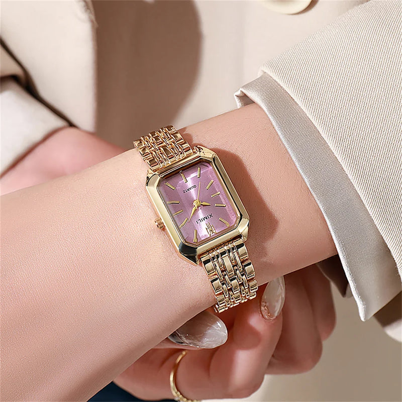 Reloj de lujo para damas de moda, reloj de cuarzo con escala simple, cuadrado, de calidad, dorado, relojes de mujer, reloj de negocios de acero inoxidable con plegado.